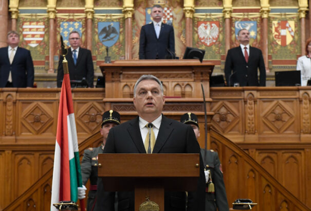 Orbán Viktor: Ez az évtized a veszélyek, a bizonytalanság és a háborúk kora lesz